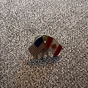Vintage Crossed US and Canadian Flag Pin - Red, White, Blue